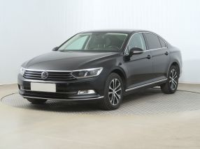 Volkswagen Passat - 2015