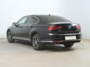Volkswagen Passat - 2015