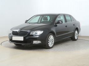 Škoda Superb - 2012