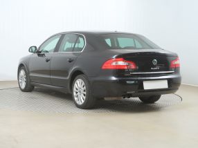 Škoda Superb - 2012