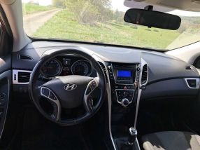 Hyundai i30 - 2016