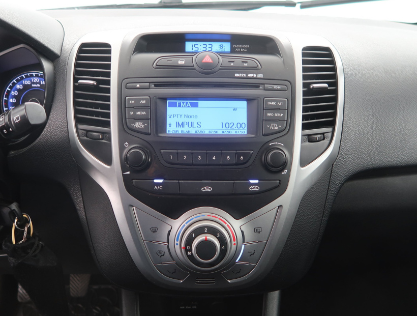 Hyundai ix20, 2012