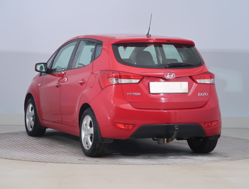Hyundai ix20, 2012