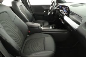 Mercedes-Benz GLB - 2024