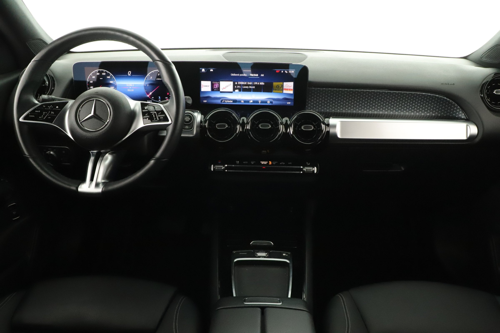 Mercedes-Benz GLB - 2024