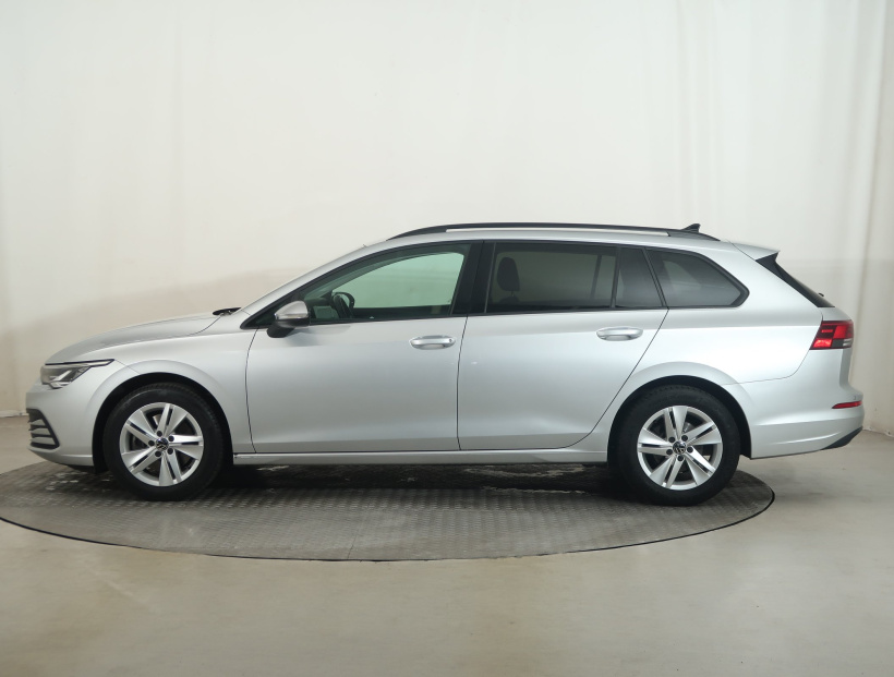 Volkswagen Golf, 2021