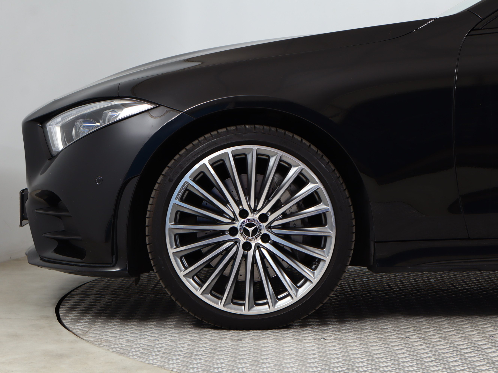 Mercedes-Benz CLS - 2021