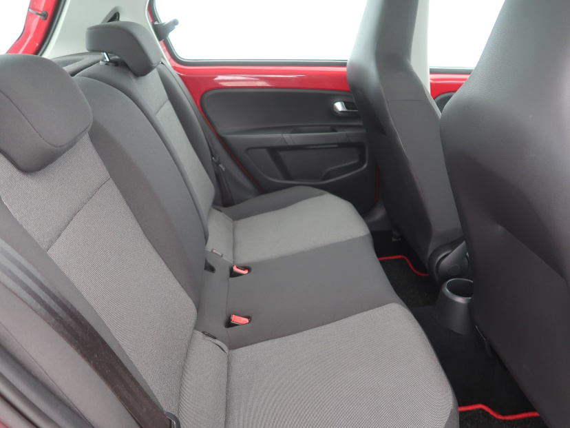 Volkswagen Up!, 2013