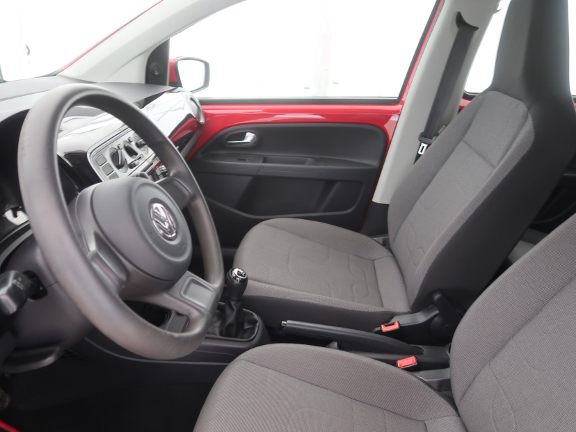 Volkswagen Up!, 2013