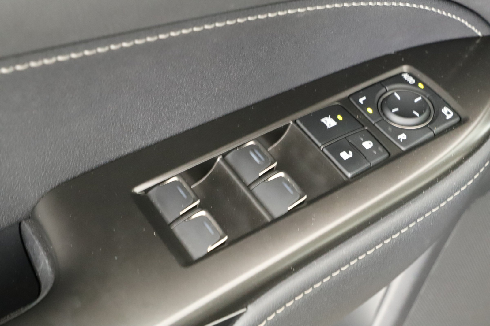 Lexus NX - 2023