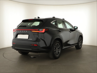 Lexus NX - 2023