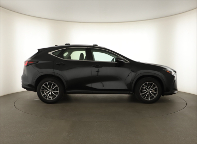 Lexus NX - 2023