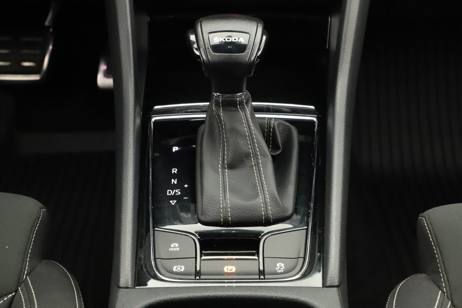 Škoda Karoq - 2023