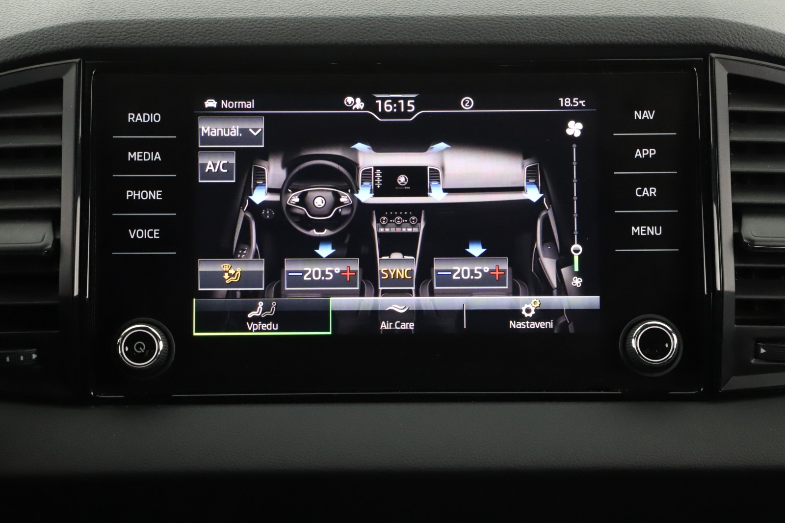 Škoda Karoq - 2023