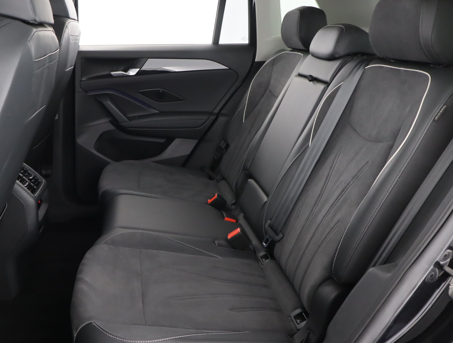 Volkswagen Tiguan - 2024