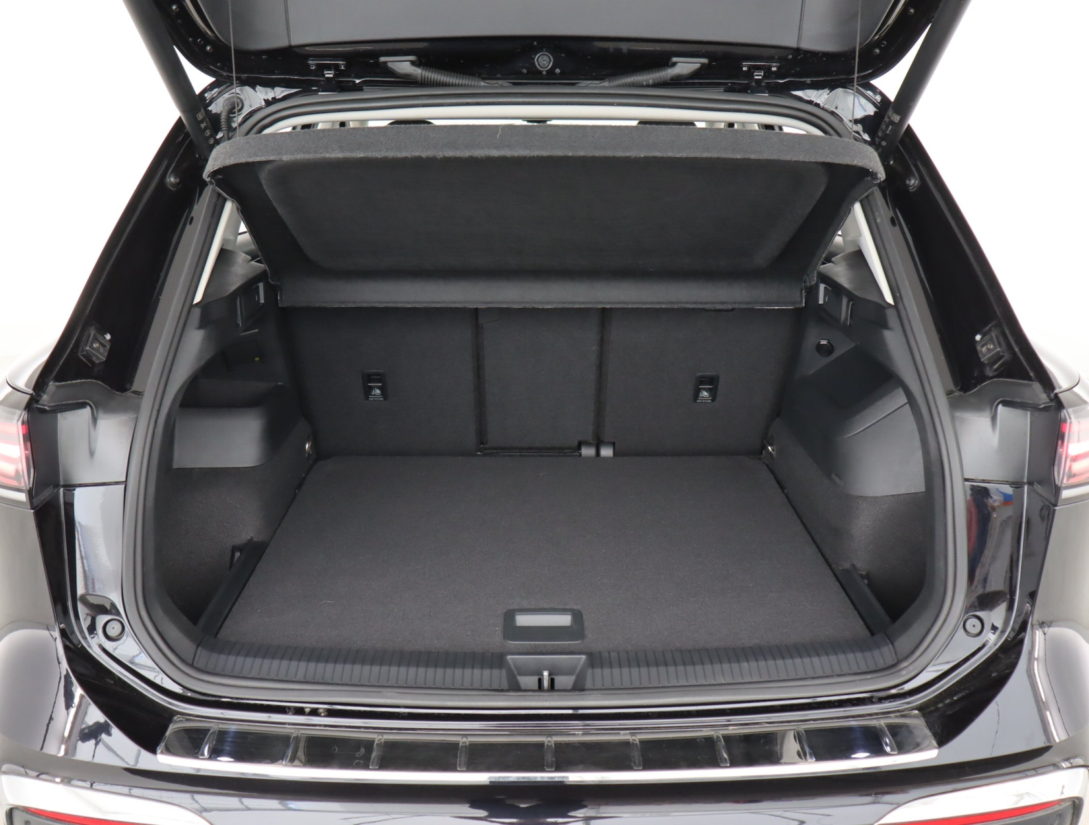 Volkswagen Tiguan - 2024