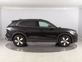 Volkswagen Tiguan - 2024