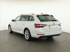 Škoda Superb - 2016