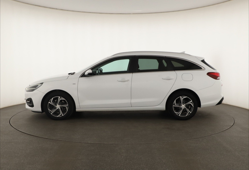 Hyundai i30, 2021