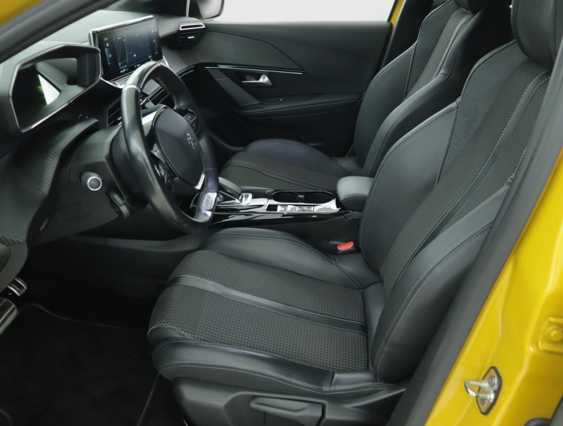 Peugeot e-208, 2021