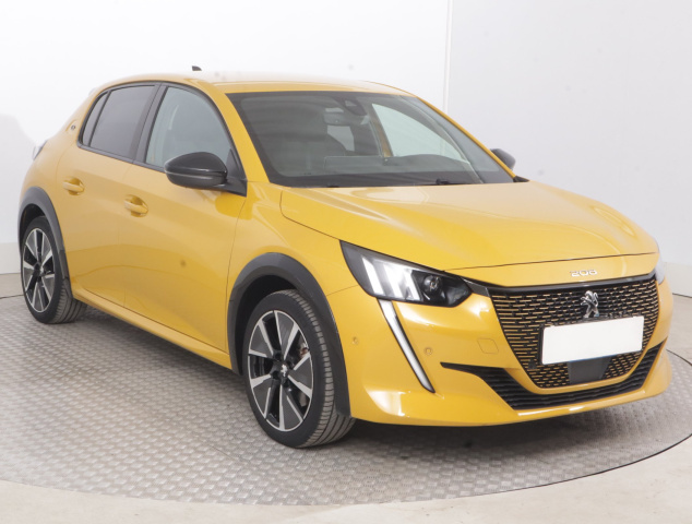 Peugeot e-208 2021