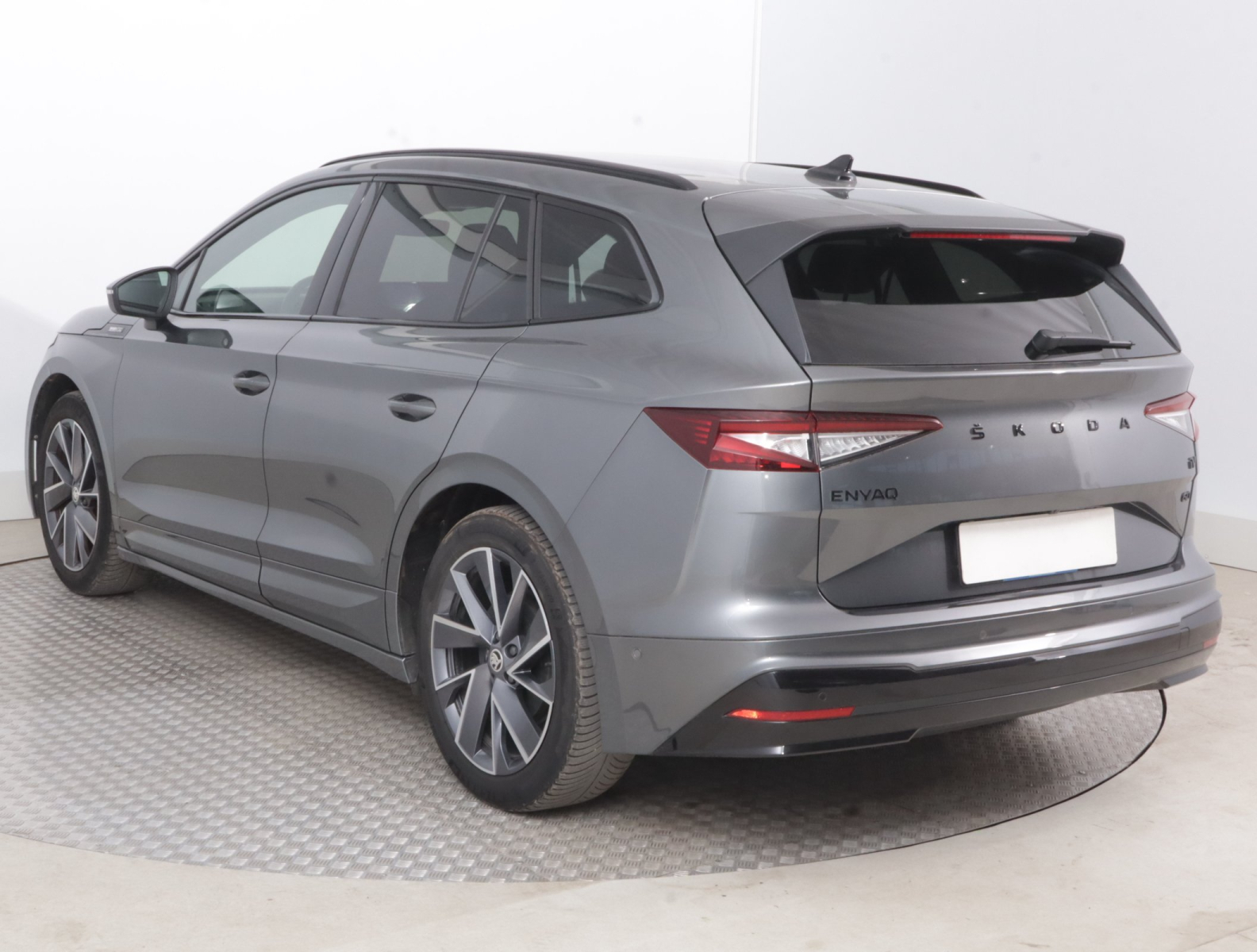 Škoda Enyaq - 2023