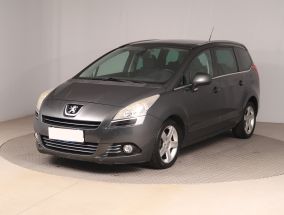 Peugeot 5008 - 2012