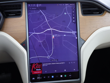 Tesla Model X - 2020