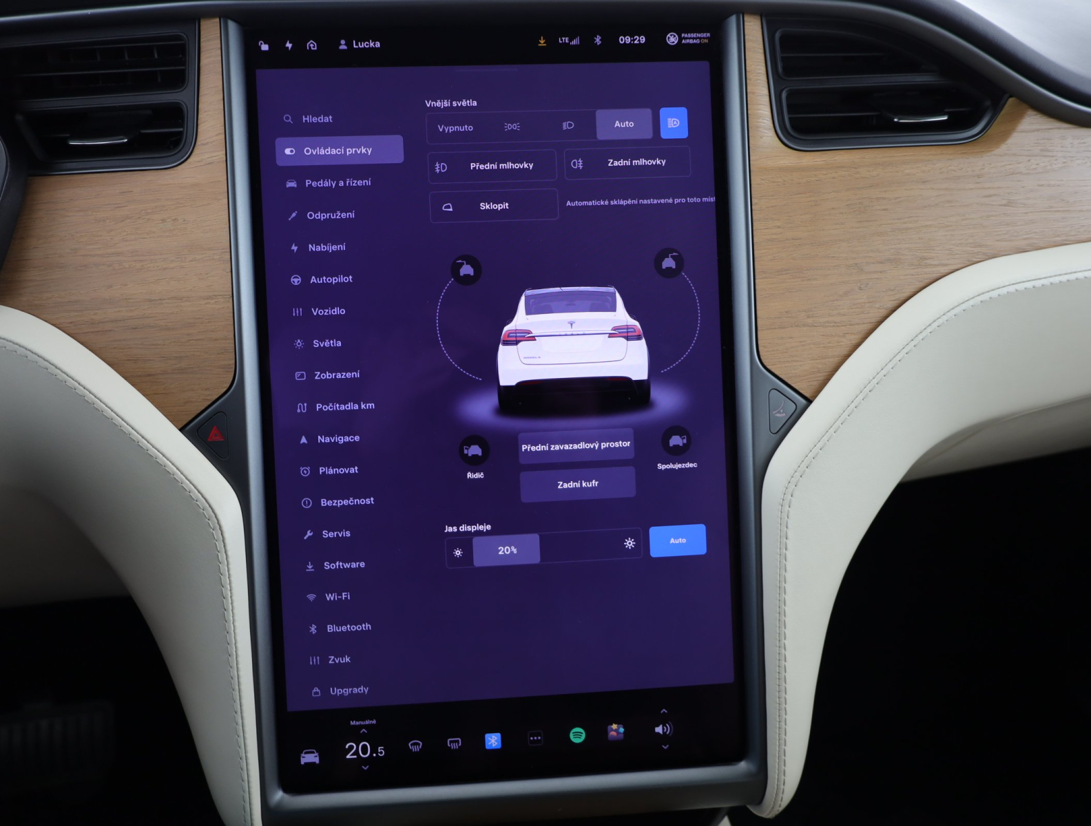 Tesla Model X - 2020