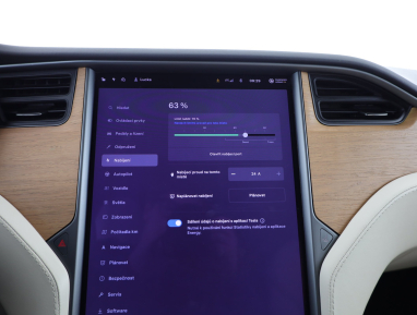 Tesla Model X - 2020