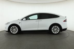 Tesla Model X - 2020