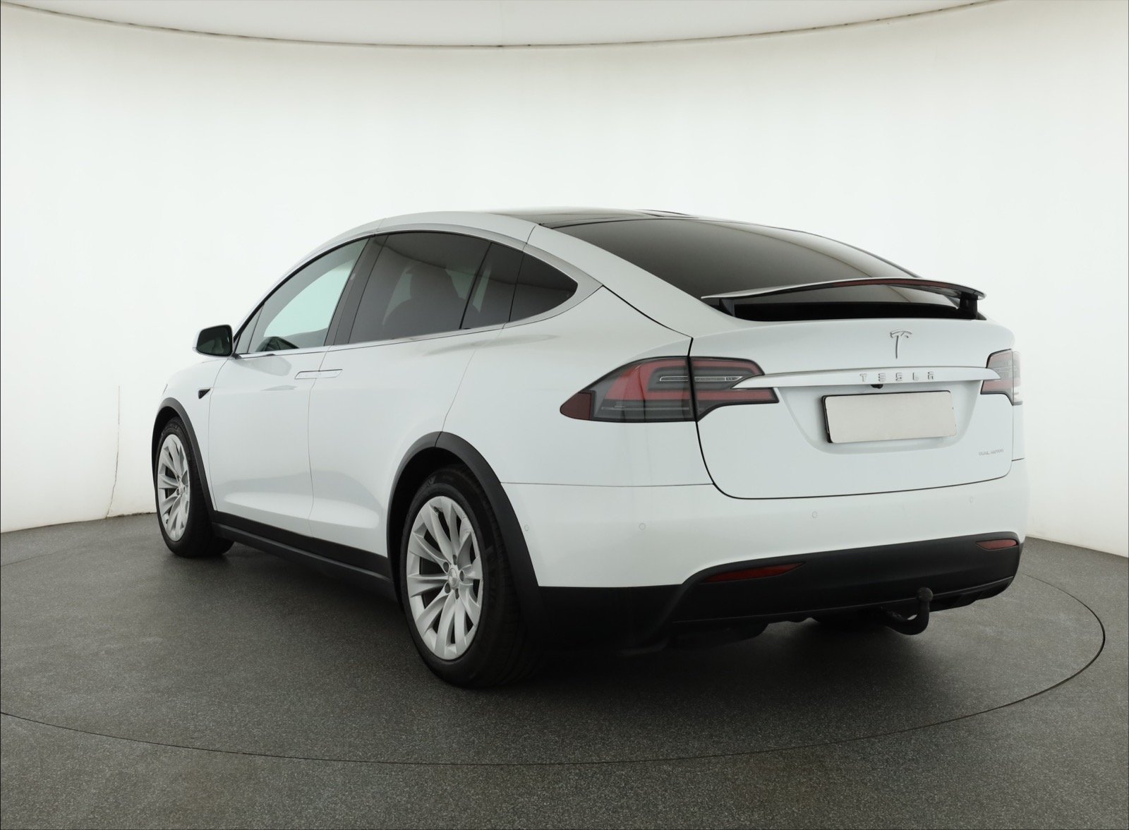 Tesla Model X - 2020