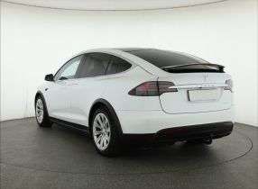 Tesla Model X - 2020