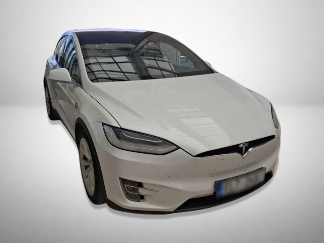 Tesla Model X 2020