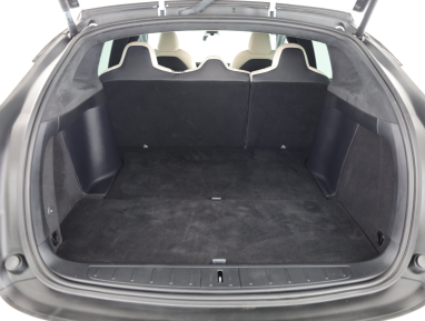 Tesla Model X - 2020