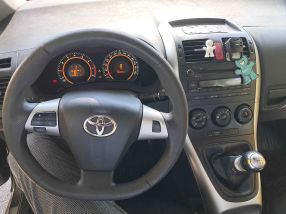 Toyota Auris - 2010
