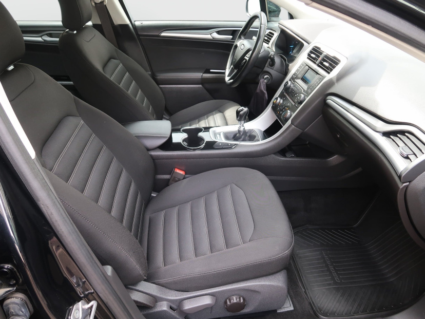 Ford Mondeo, 2015