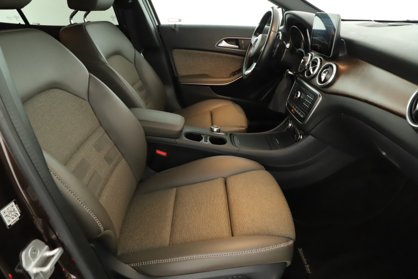 Mercedes-Benz GLA, 2017