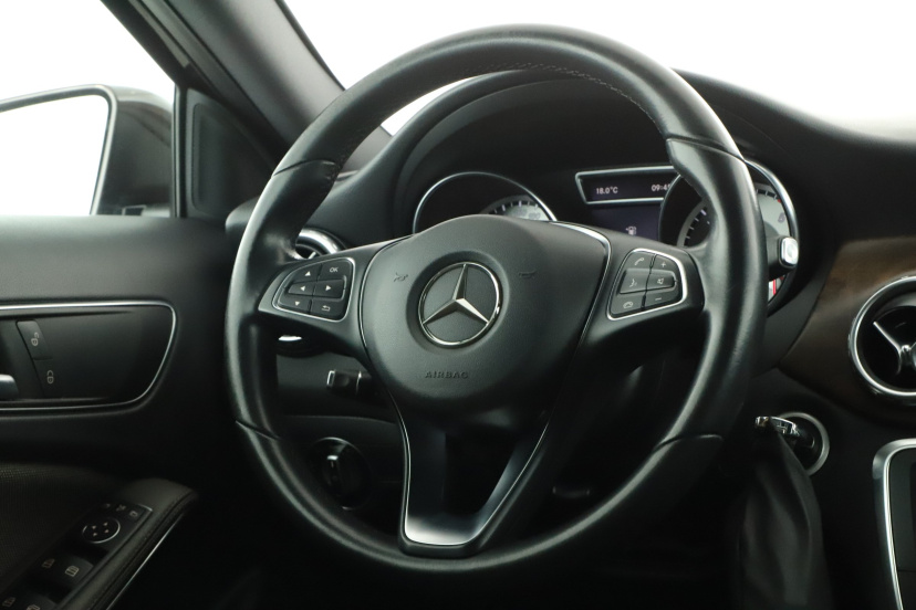 Mercedes-Benz GLA, 2017