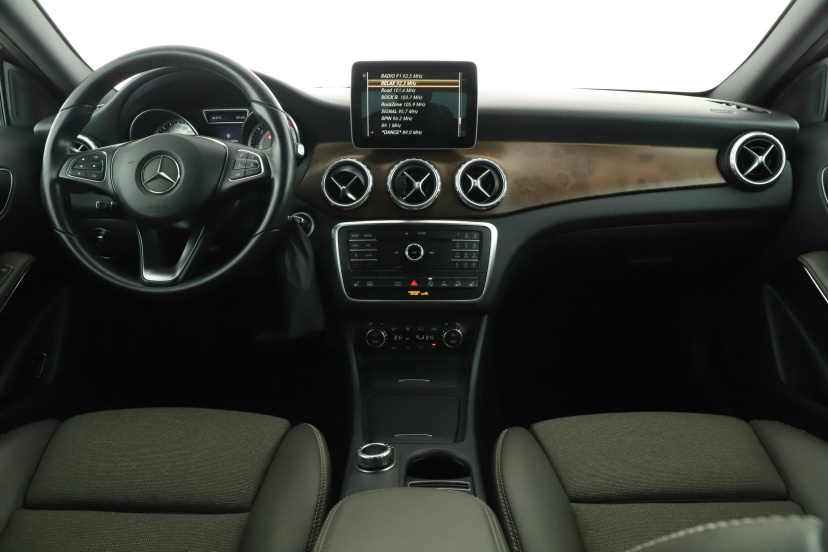 Mercedes-Benz GLA, 2017