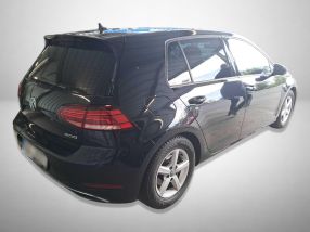 Volkswagen Golf - 2020