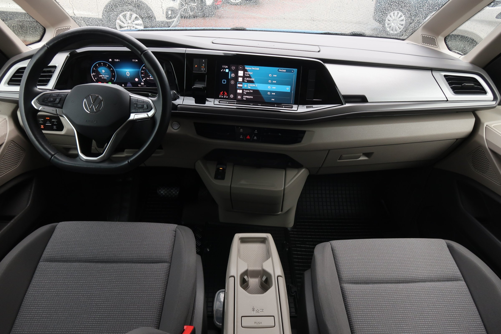 Volkswagen Multivan - 2024