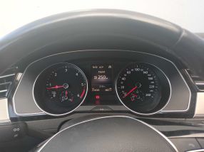 Volkswagen Passat - 2016