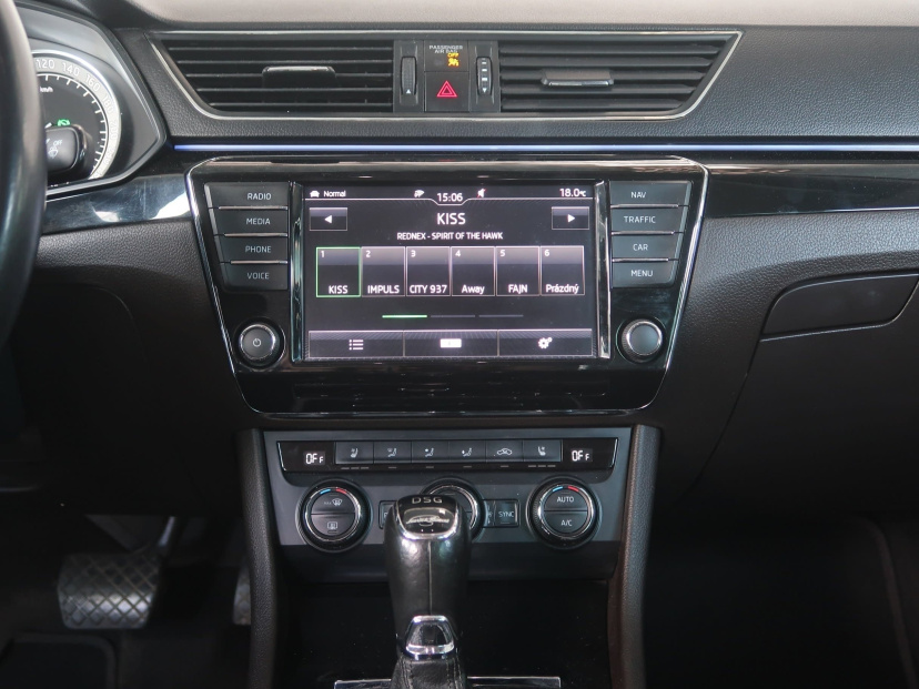 Škoda Superb, 2015