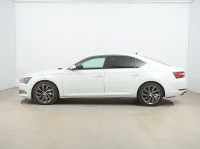 Škoda Superb - 2015