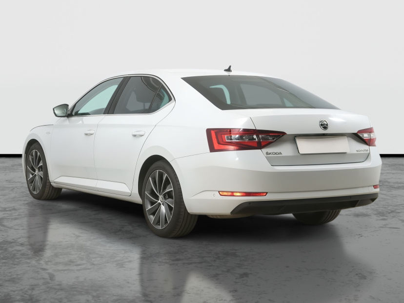 Škoda Superb, 2015