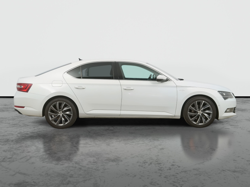 Škoda Superb, 2015