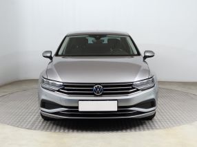 Volkswagen Passat - 2019