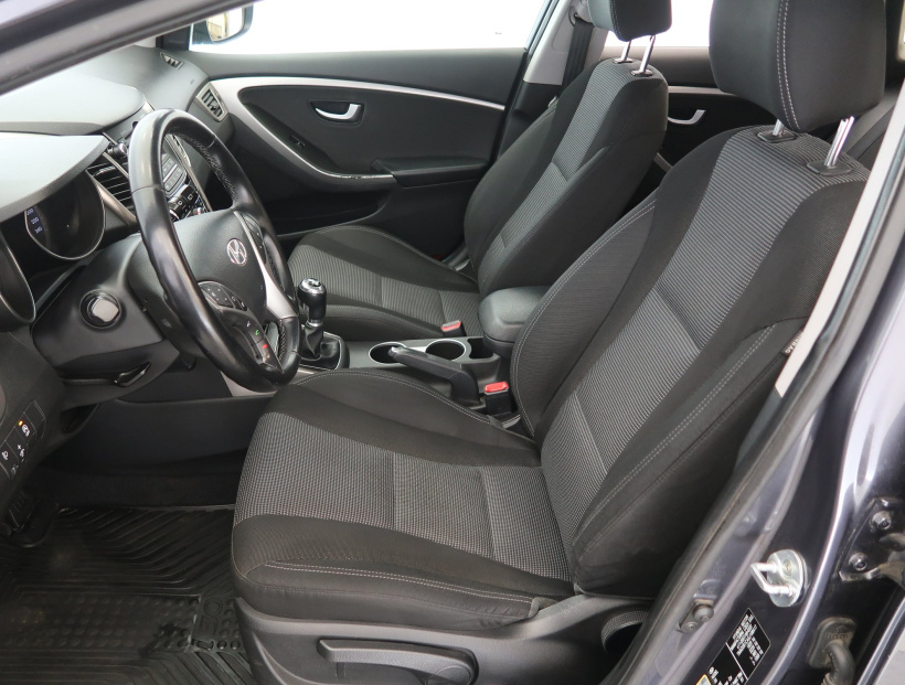 Hyundai i30, 2016