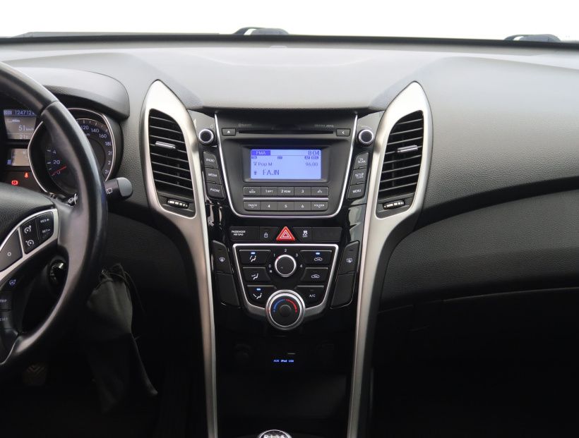 Hyundai i30, 2016